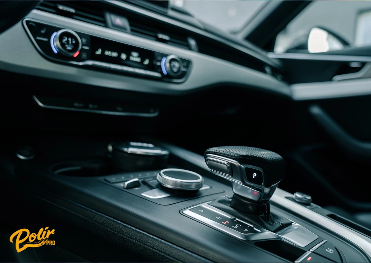 Audi A4 beltér kozmetika