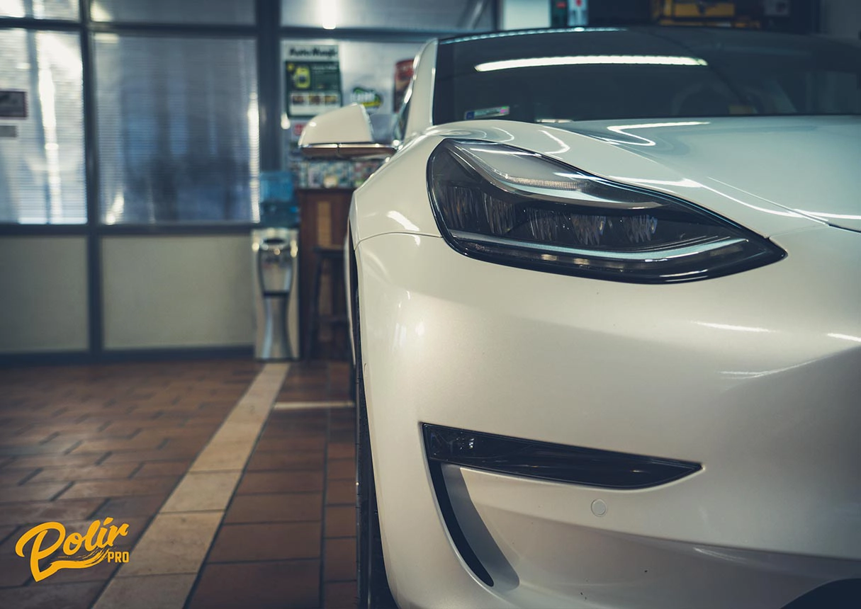 Tesla Model 3 polírozás